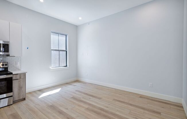 1 bed, 1 bath, 525 sqft, $2,050, Unit 26