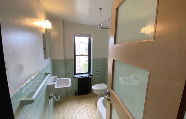 Studio, 1 bath, 336 sqft, $965, Unit 316-510