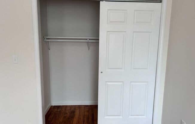 Studio, 1 bath, 450 sqft, $1,450, Unit 305