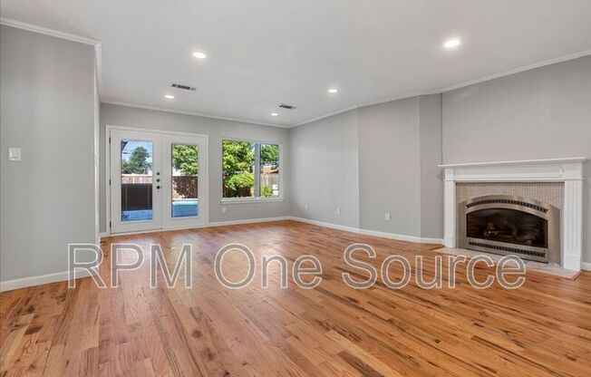 3109 LYNBROOK DR