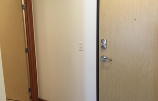 Studio, 1 bath, 428 sqft, $695, Unit 119