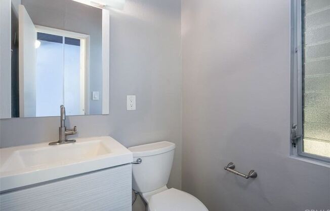 2 beds, 1.5 baths, 1,100 sqft, $3,995, Unit Unit C