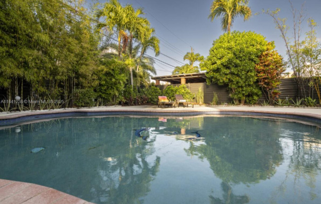 1745 SW 11 TER