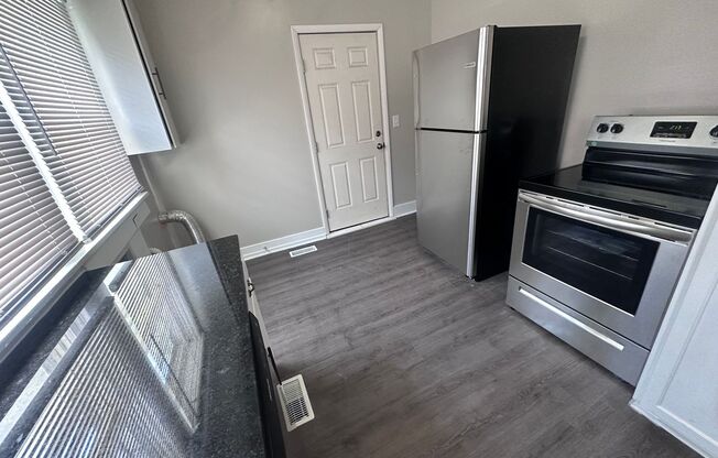 3 beds, 1 bath, $1,150