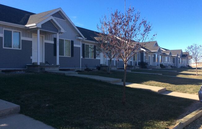 Updated!! 4 bedroom, 3 bath townhouse for Rent