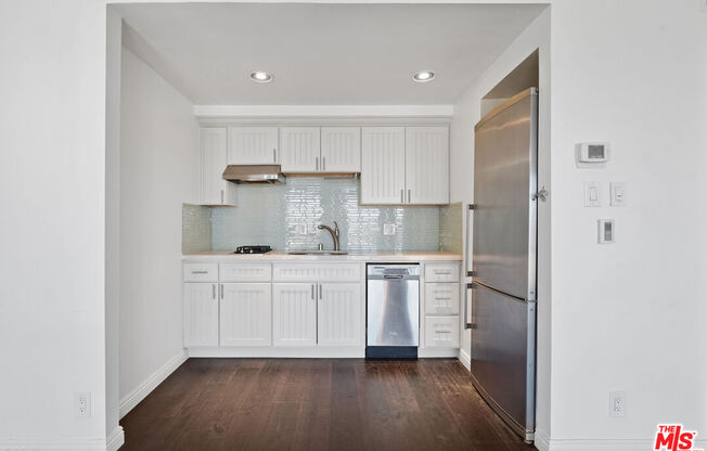 Studio, 1 bath, 481 sqft, $2,200, Unit 1409