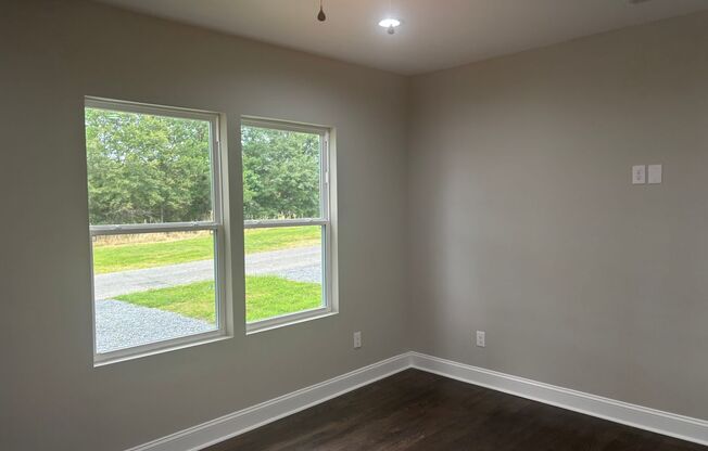 3 Bedroom 1 Bath Fully Renovated House- Lawn Care Included!
