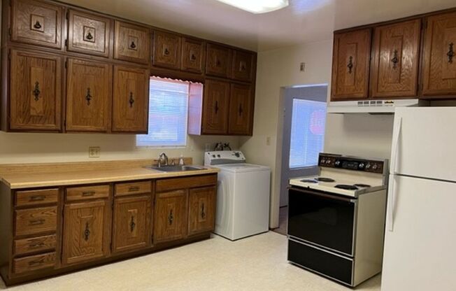 1 bed, 1 bath, $1,645, Unit # 3046001001