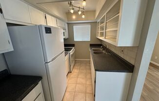 2 beds, 2 baths, $1,475, Unit # 10