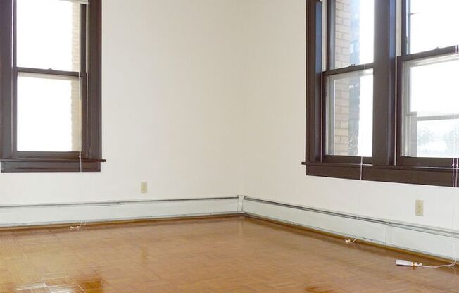 2 beds, 2 baths, 1,075 sqft, $1,450, Unit 12 - 01
