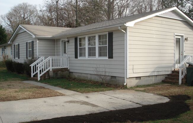 3 beds, 2 baths, $2,200