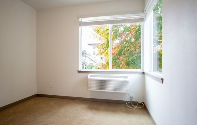 1 bed, 1 bath, 620 sqft, $1,475, Unit 211