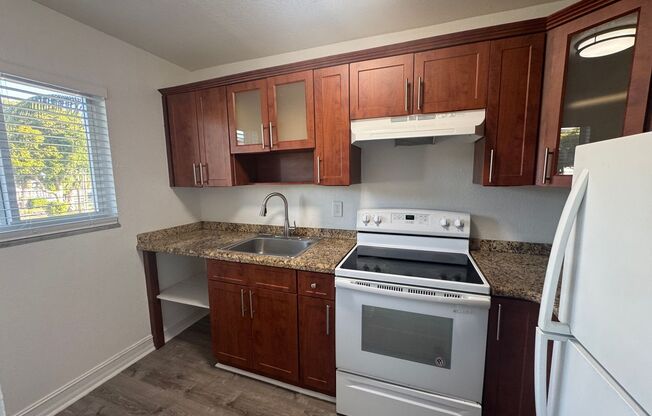 1 bed, 1 bath, 650 sqft, $1,595, Unit 208