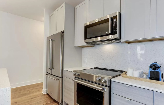 2 beds, 1 bath, $3,600