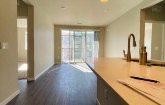 420 E FREMONT PL