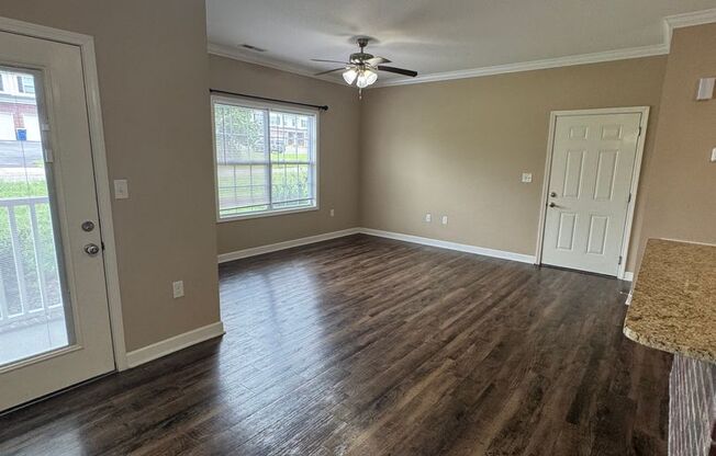 1 bed, 1 bath, 780 sqft, $795, Unit 240-B