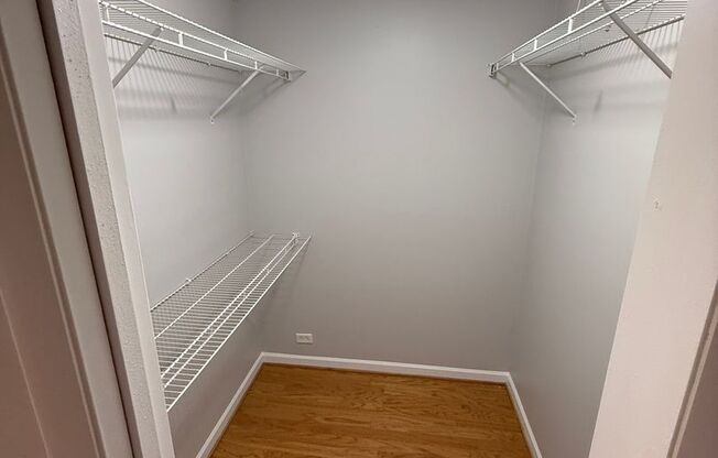 1 bed, 1 bath, $1,900, Unit 203