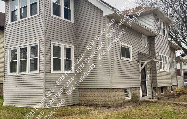 3527 W CONCORDIA
