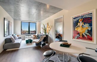 2 beds, 2 baths, $5,500, Unit 4J