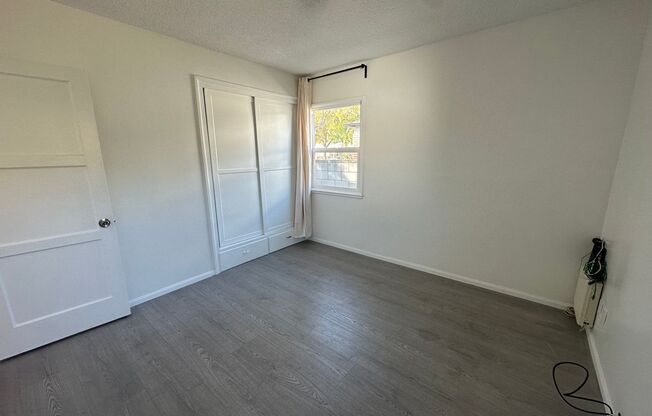 2 beds, 1 bath, $3,250