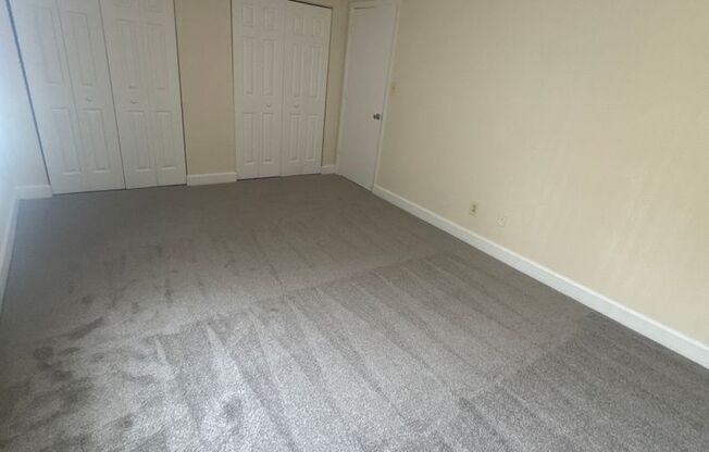 3 beds, 2 baths, 1,300 sqft, $2,100, Unit 3335 #202