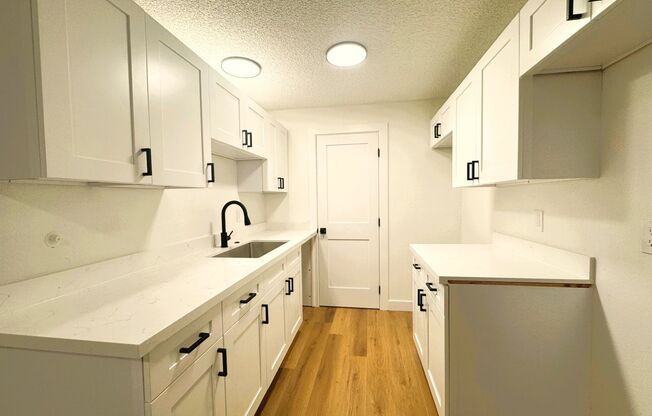 Arbor Heights | New Fully Renovated Apartments