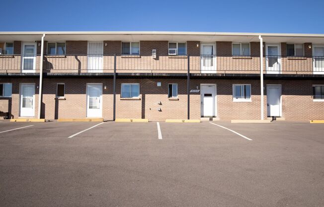 9151 Fontaine St – Comfortable 1 & 2 Bedroom Apartments in Federal Heights