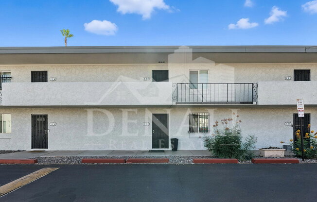 2 beds, 2 baths, 932 sqft, $1,450, Unit Unit 229e