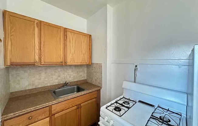 1321 ESTES