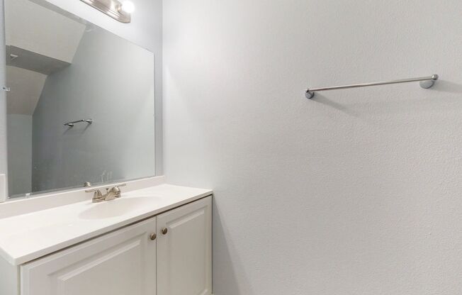 2 beds, 2.5 baths, 1,340 sqft, $1,795, Unit Unit 401