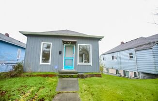 Charming 2 Bedroom 1 Bath Home - Downtown Everett