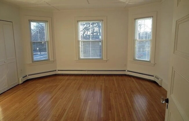 430 N MAIN ST