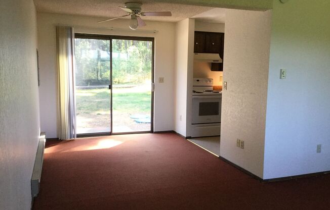 Roberston (1006 Waterloo Rd)