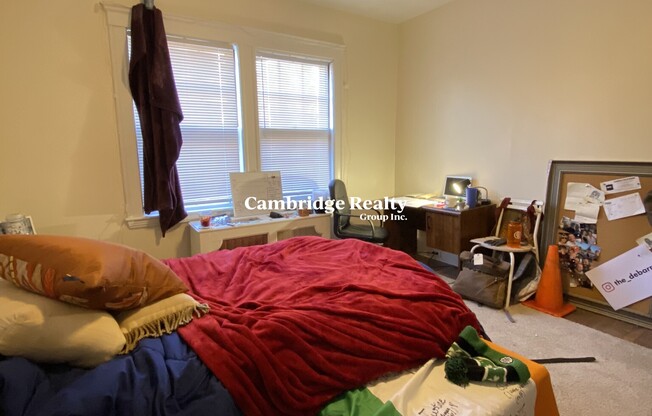 200 COMMONWEALTH AVE