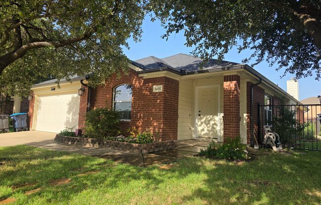 12112 LAMINGTON DR