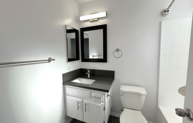 2 beds, 2 baths, 1,100 sqft, $2,611, Unit 403