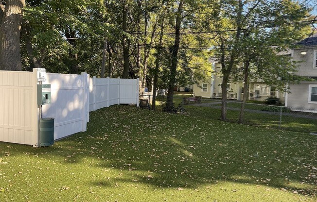 3 beds, 2 baths, 1,490 sqft, $4,000, Unit 11