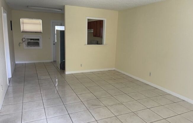 1104 NW 5th Ave