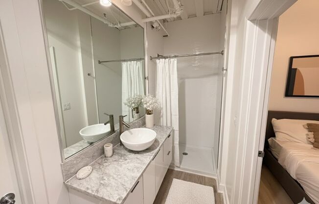 3 beds, 2 baths, 1,675 sqft, $5,800, Unit 1012