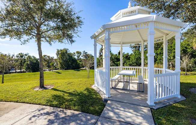 Big oaks apartments lakeland florida outdoor gazebo with seating