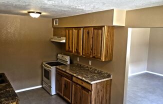 1 bed, 1 bath, $875, Unit 5013 - Unit B, 10801 Towner Ave NE