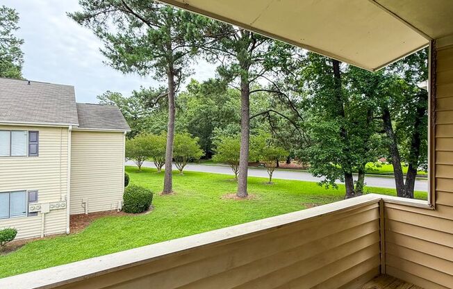 2 beds, 1 bath, 800 sqft, $1,095, Unit B6