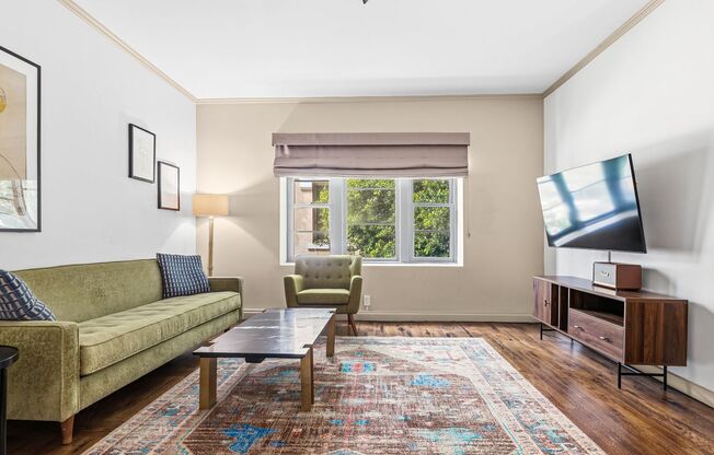 1 bed, 1 bath, 810 sqft, $2,375, Unit 201FS