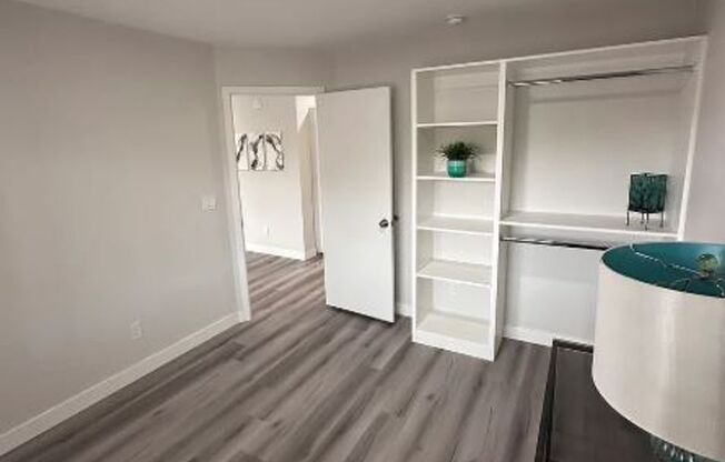 3 beds, 2 baths, 950 sqft, $1,895, Unit 13