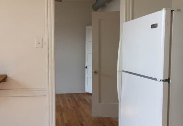 2908 N Wisner Ave 2R