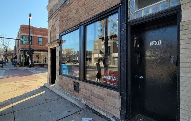 1001 W 31st/3100-3108 S Morgan