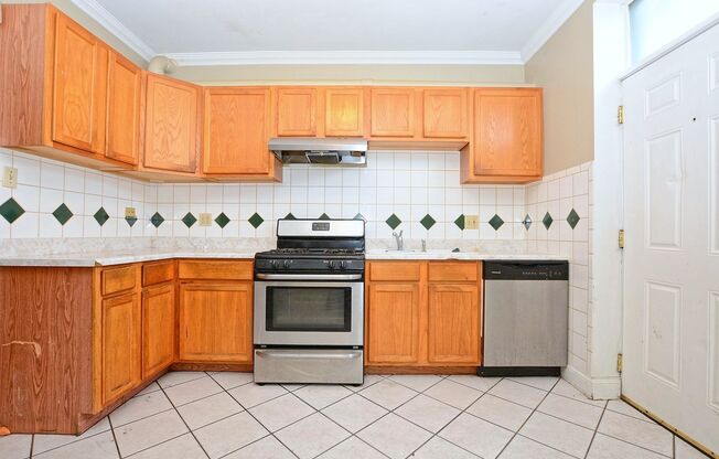 Updated 2bed/1bath Unit in South Shore