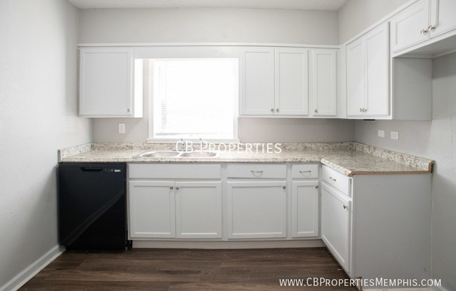 2 beds, 1 bath, 1,266 sqft, $995