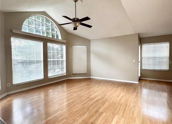 662 YOUNGSTOWN PKWY