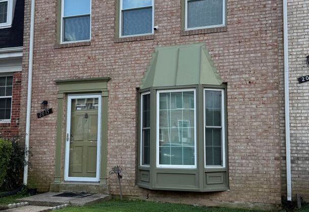 Lake Ridge Townhouse